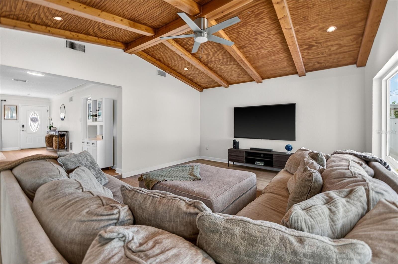 8220 QUAIL RD, SEMINOLE, FL, 33777