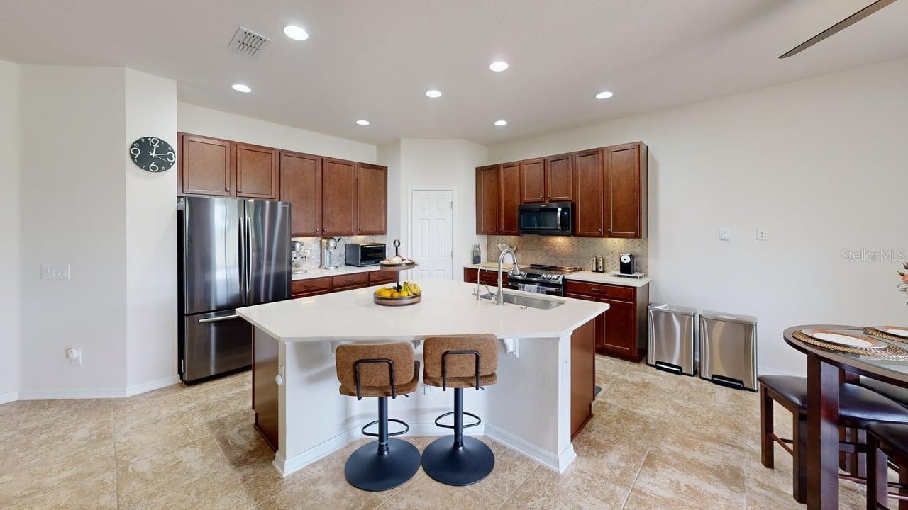 914 BAY BRIDGE CIRCLE, APOPKA, FL, 32703