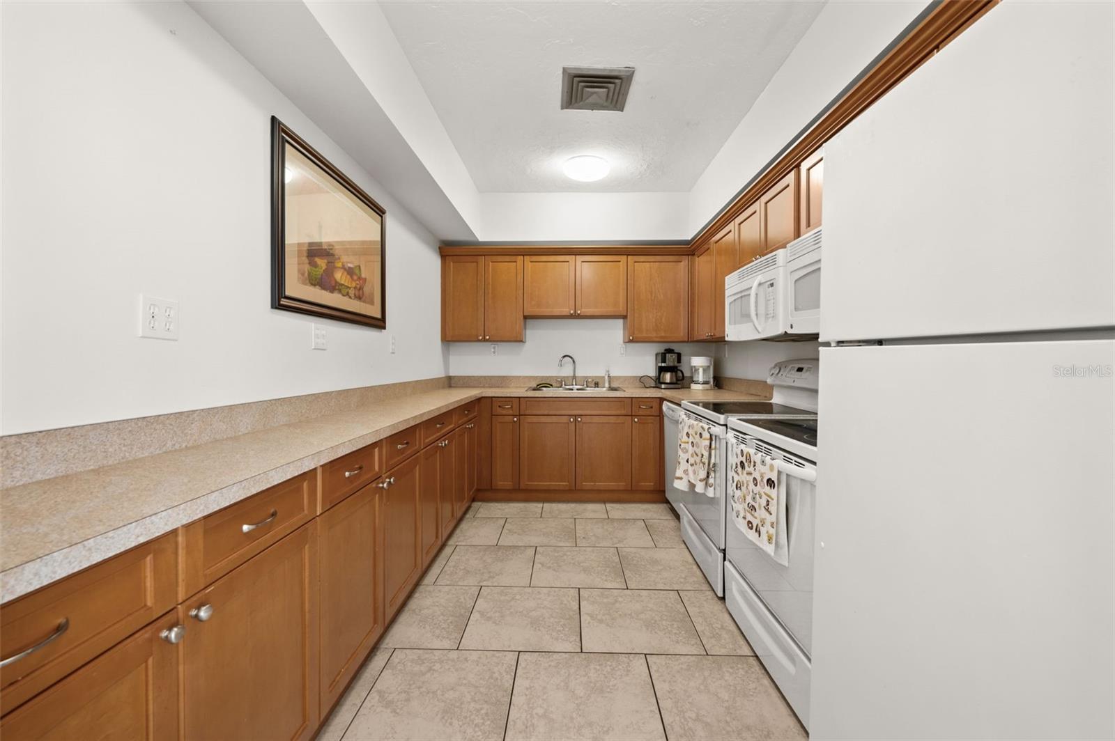 2763 WOODGATE LN #301, SARASOTA, FL, 34231