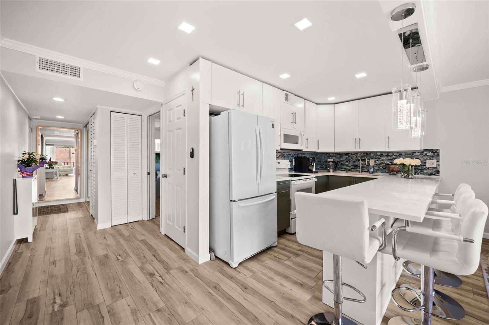 2763 WOODGATE LN #301, SARASOTA, FL, 34231