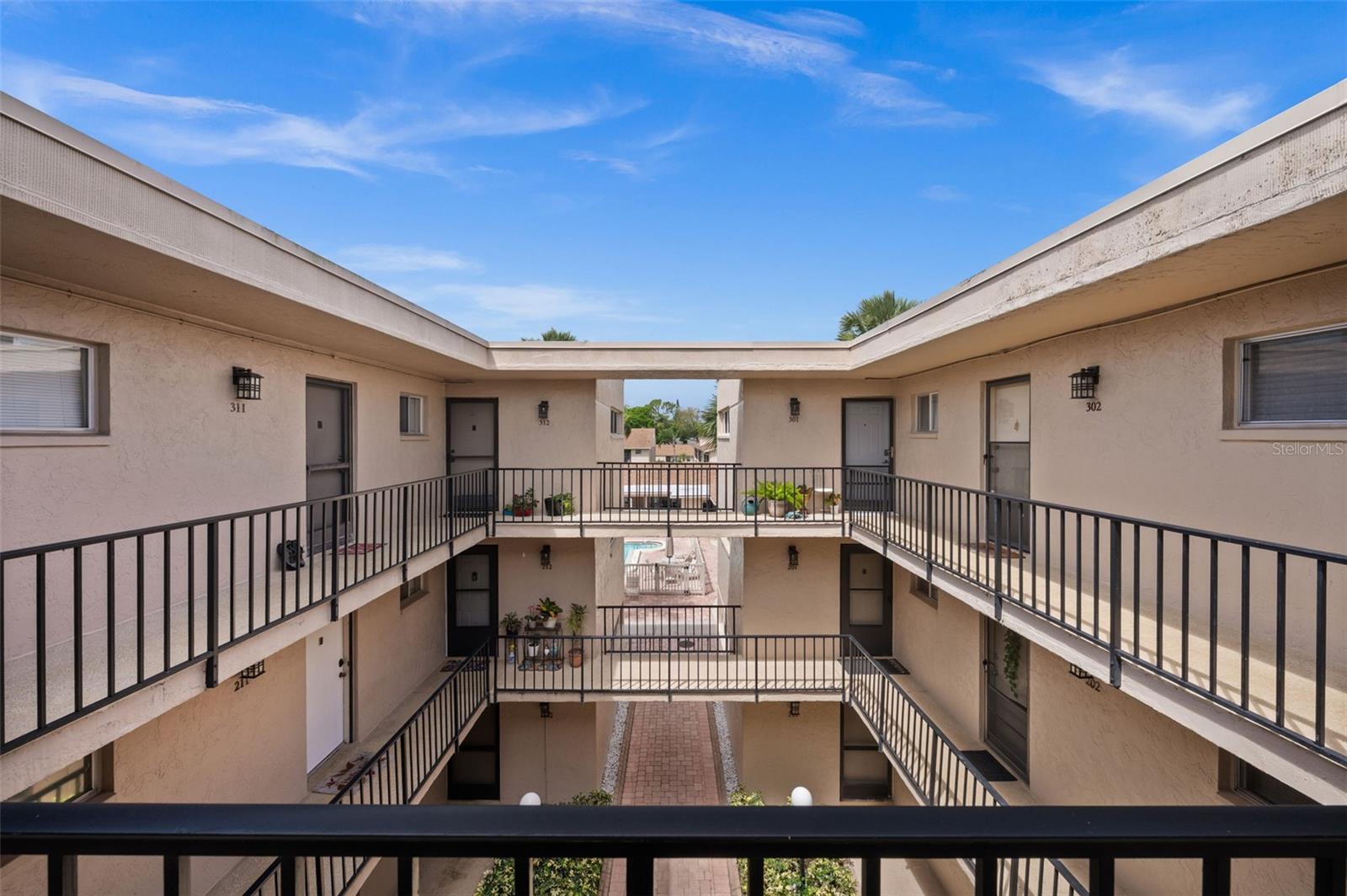 2763 WOODGATE LN #301, SARASOTA, FL, 34231