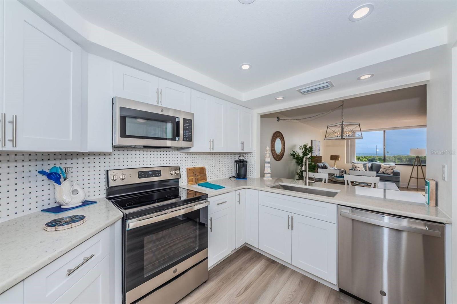 6357 BAHIA DEL MAR BLVD #407, ST PETERSBURG, FL, 33715