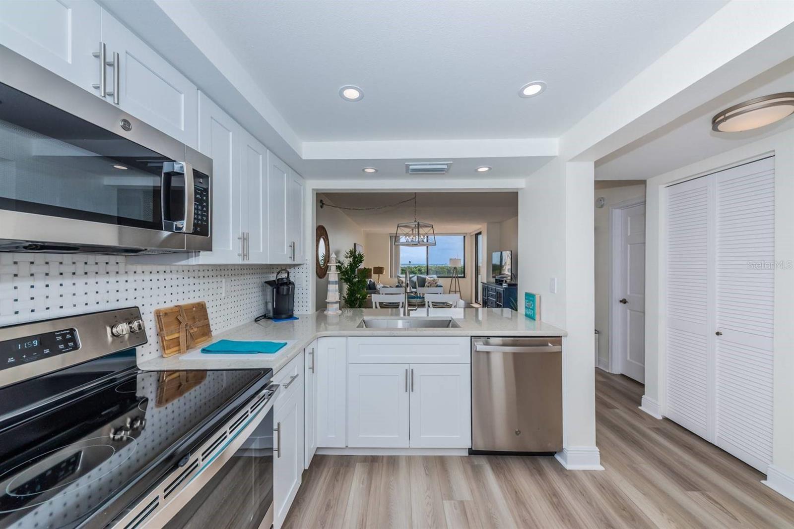 6357 BAHIA DEL MAR BLVD #407, ST PETERSBURG, FL, 33715