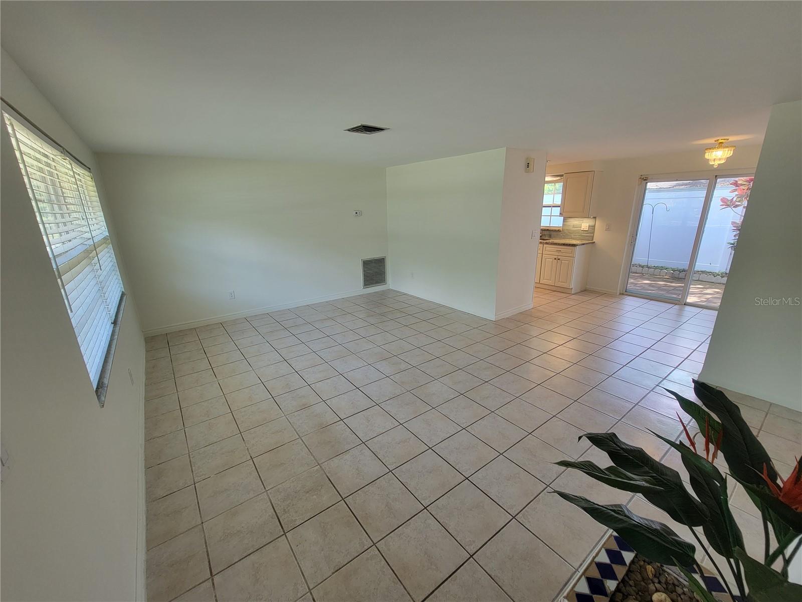 501 LAKE PALMS DR, LARGO, FL, 33771