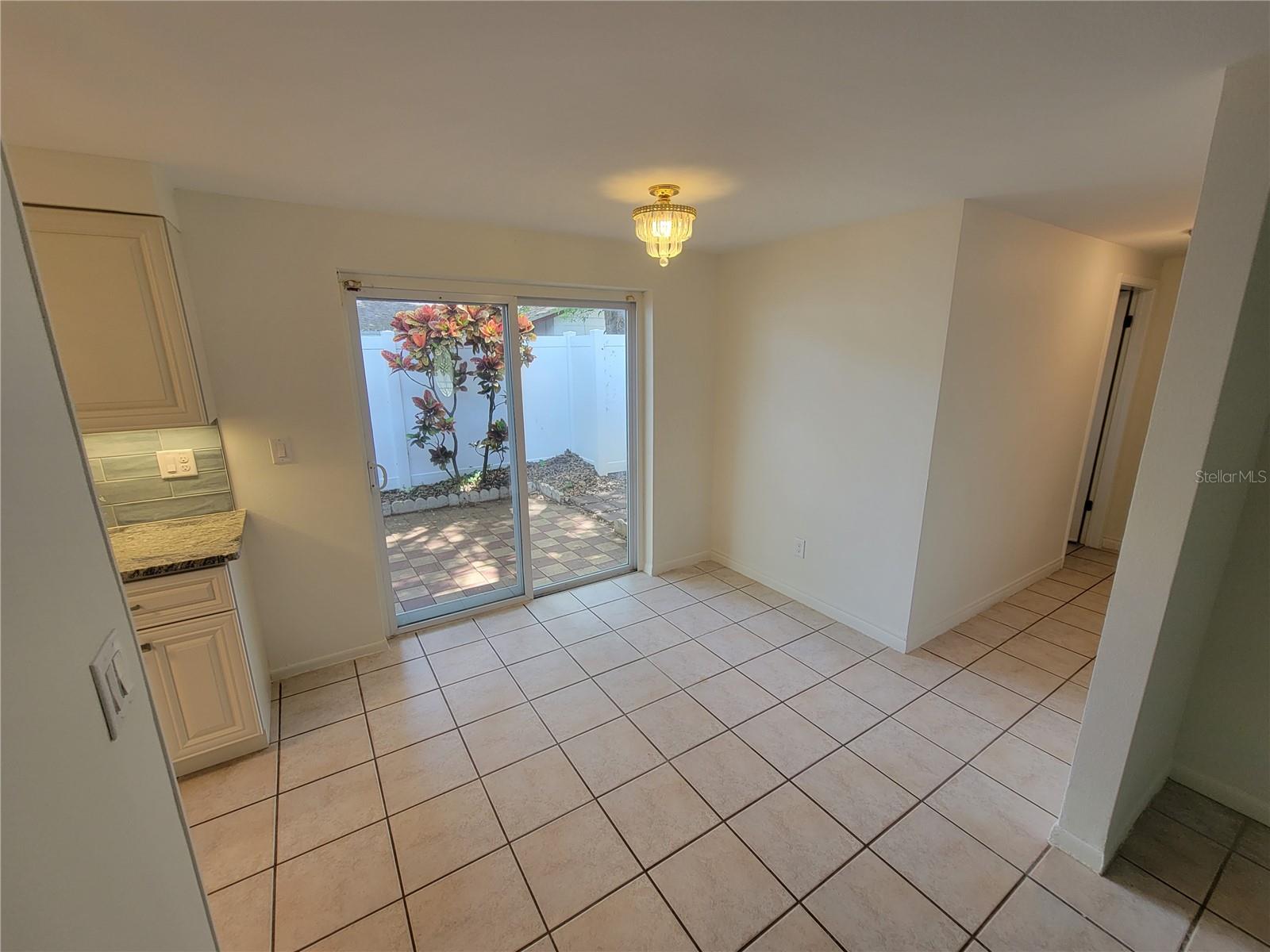 501 LAKE PALMS DR, LARGO, FL, 33771