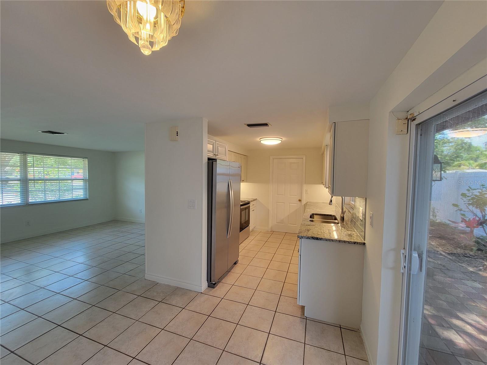 501 LAKE PALMS DR, LARGO, FL, 33771