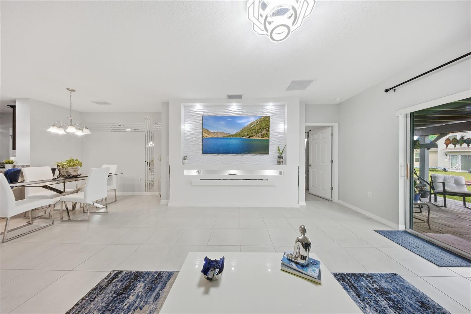 1669 SWAN SWIM DR, DAVENPORT, FL, 33837