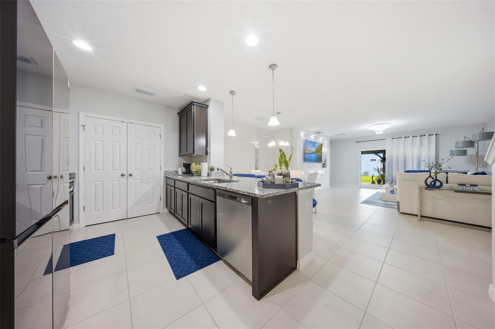 1669 SWAN SWIM DR, DAVENPORT, FL, 33837