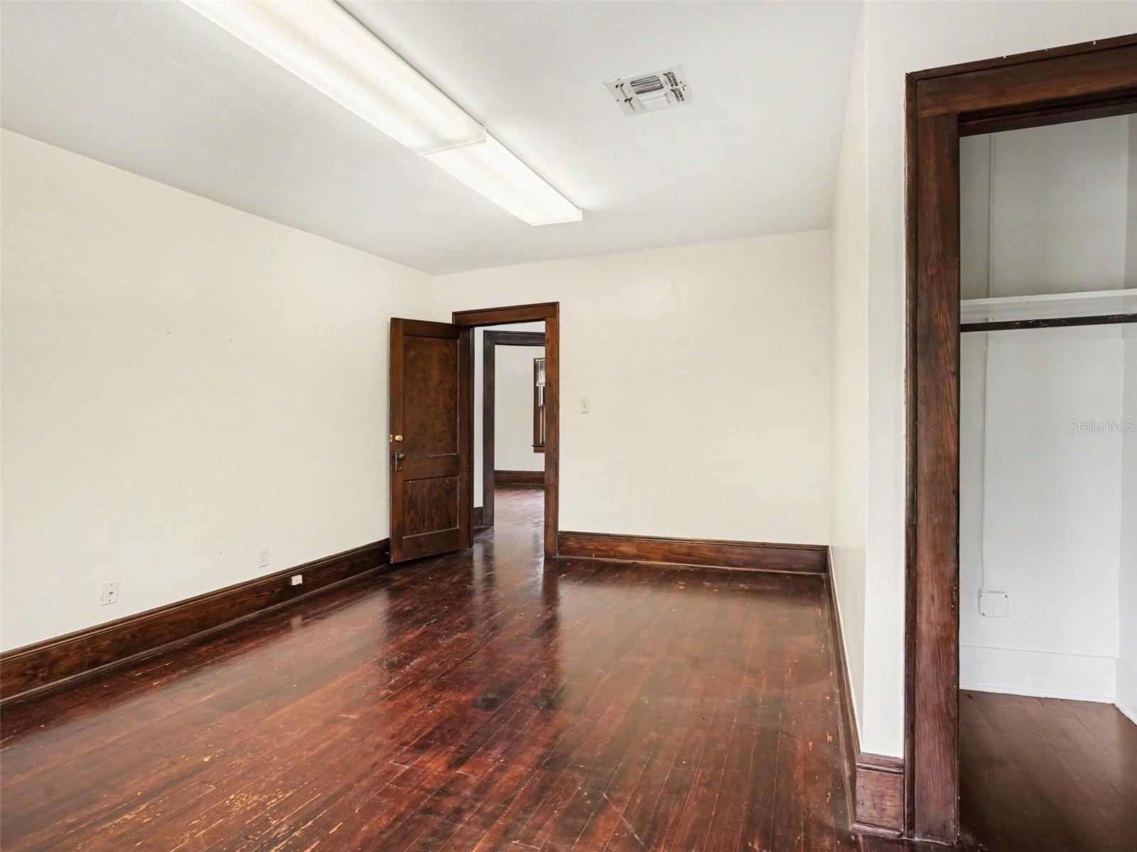 1214 E LIVINGSTON STREET ST, ORLANDO, FL, 32803