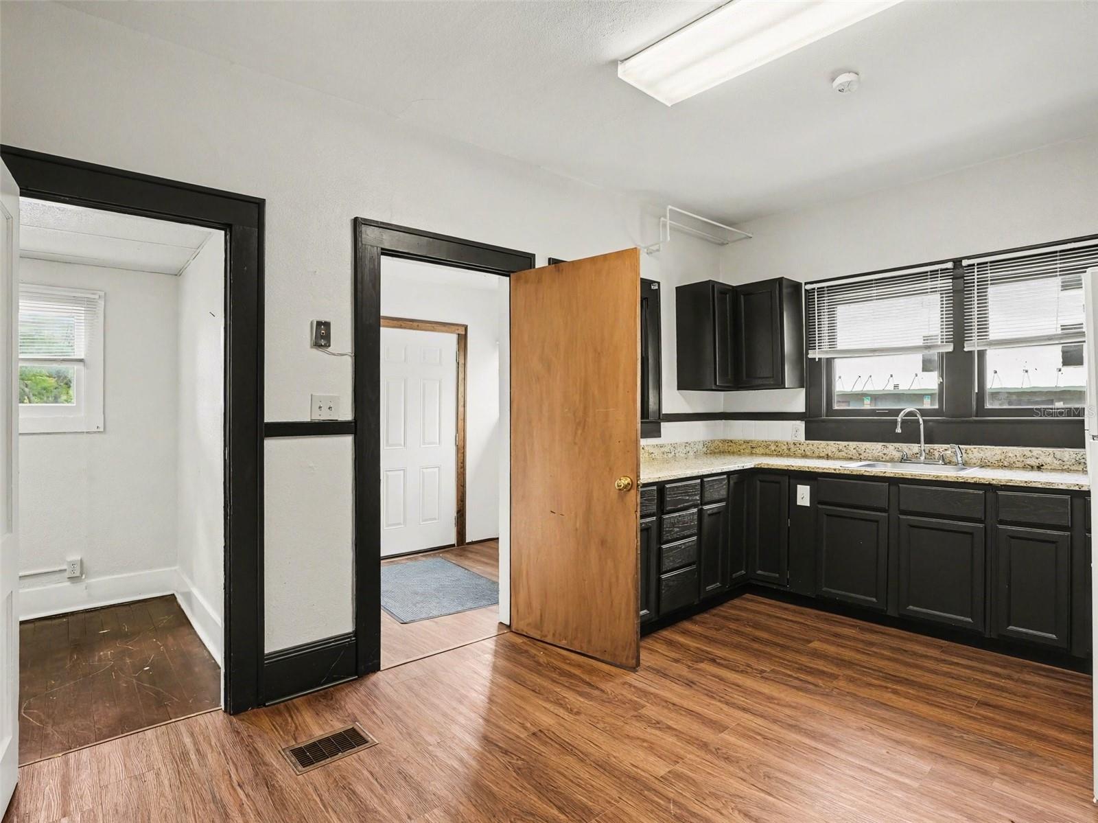 1214 E LIVINGSTON STREET ST, ORLANDO, FL, 32803