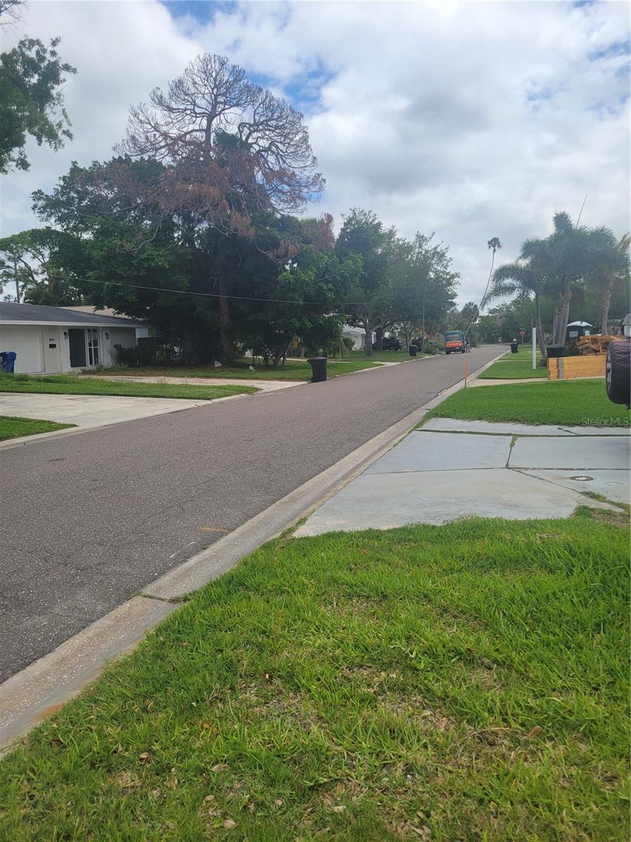 1834 NEW HAMPSHIRE AVE NE, ST PETERSBURG, FL, 33703