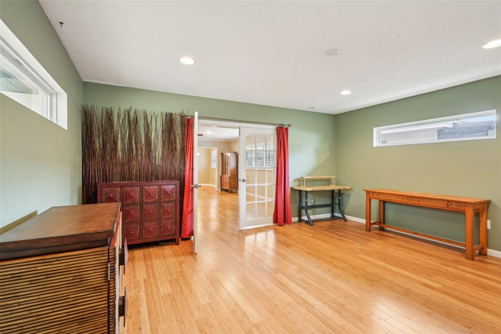 11732 MOFFAT AVE, TAMPA, FL, 33617