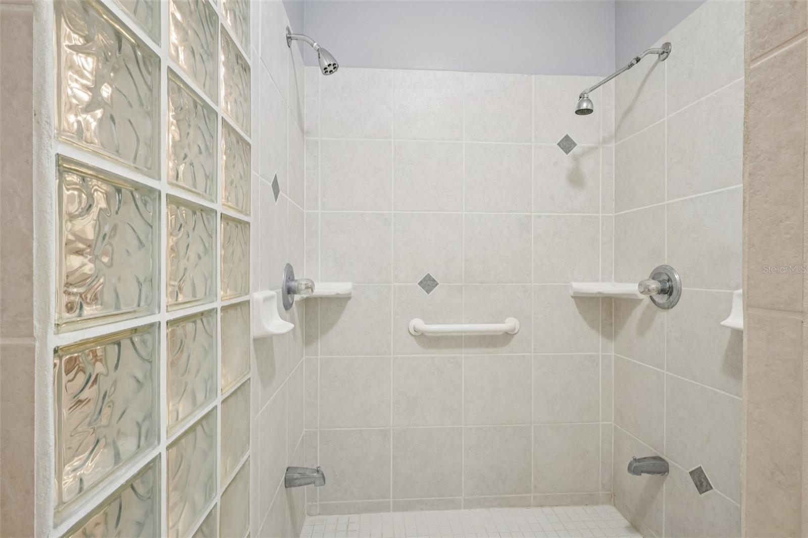 11732 MOFFAT AVE, TAMPA, FL, 33617