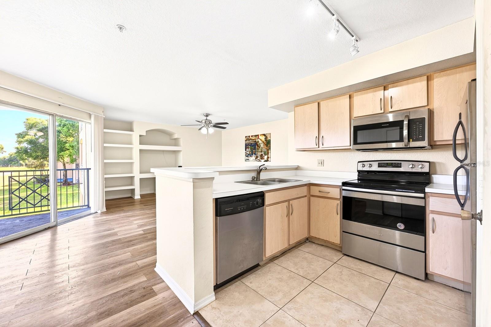 7330 WESTPOINTE BLVD #424, ORLANDO, FL, 32835