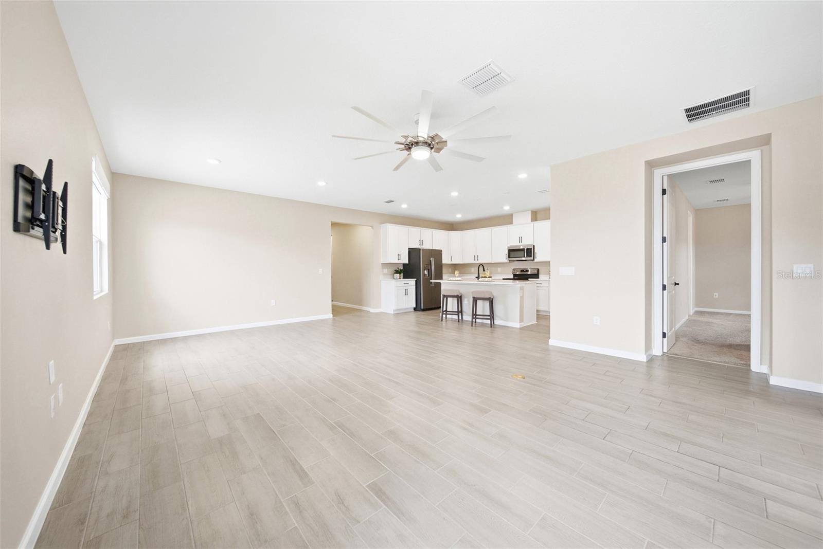 253 HILLTOP BLOOM LOOP, HAINES CITY, FL, 33844