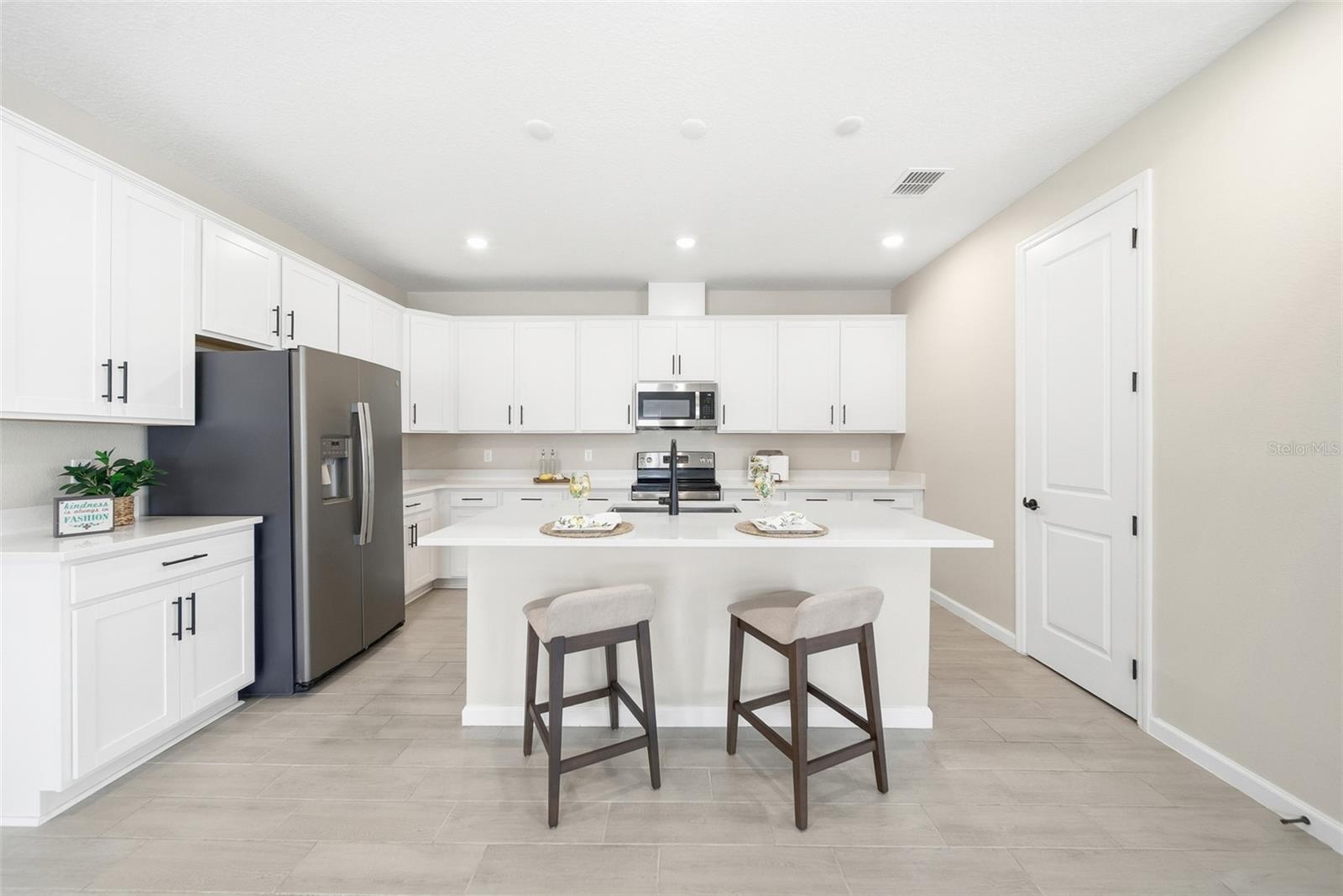 253 HILLTOP BLOOM LOOP, HAINES CITY, FL, 33844