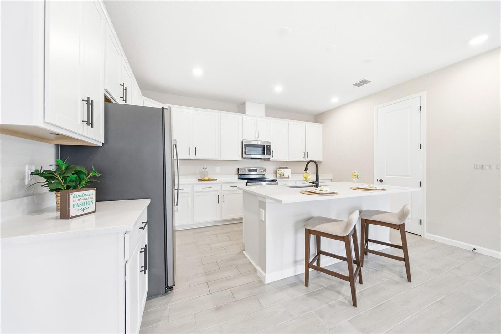 253 HILLTOP BLOOM LOOP, HAINES CITY, FL, 33844