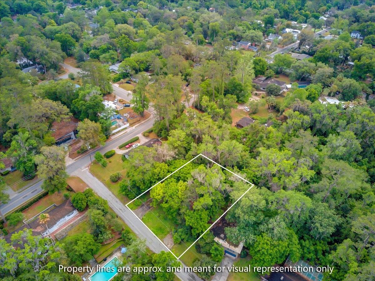 2215 NW 9TH PL, GAINESVILLE, FL, 32605