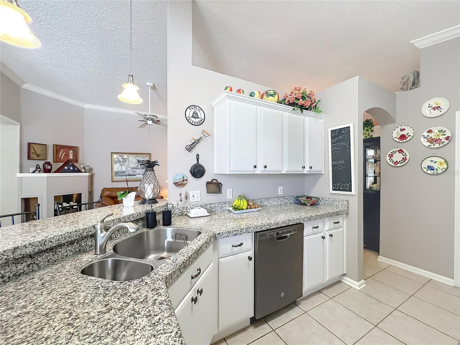 233 HANGING MOSS CIR, LAKE MARY, FL, 32746