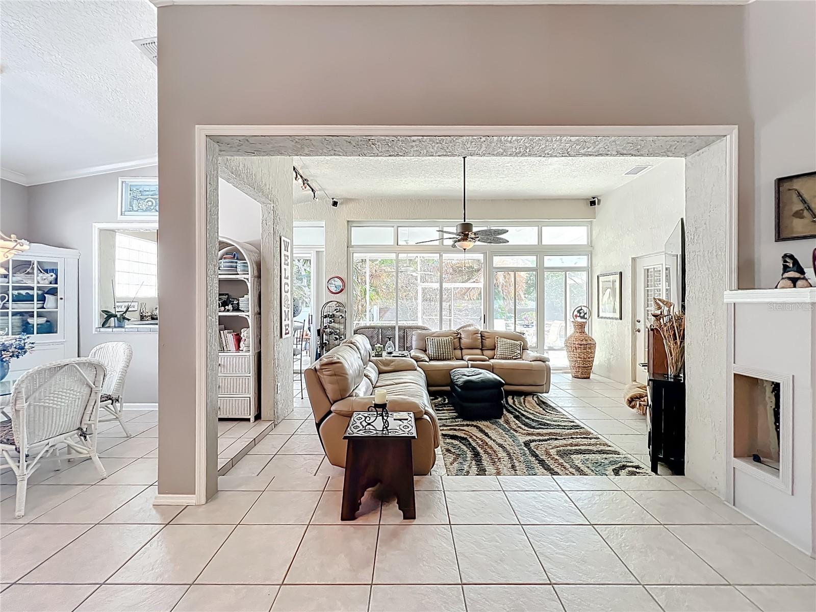 233 HANGING MOSS CIR, LAKE MARY, FL, 32746