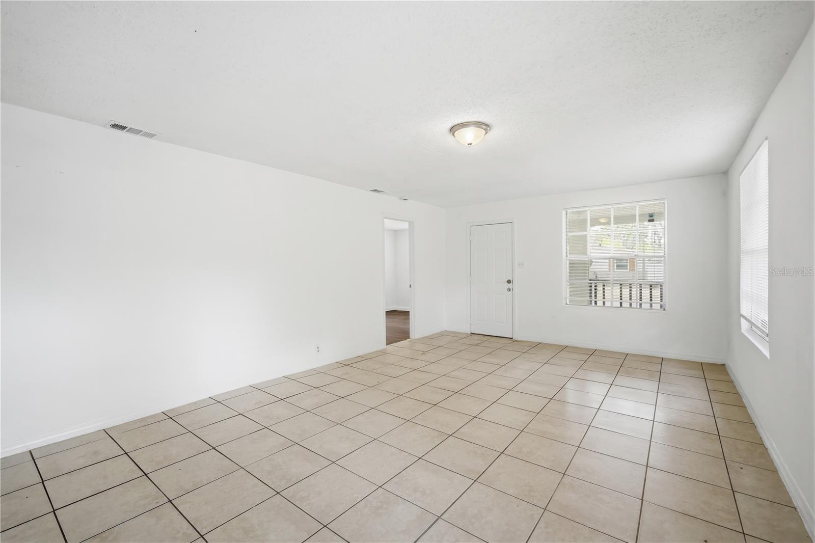 10019 N JASMINE AVE, TAMPA, FL, 33612