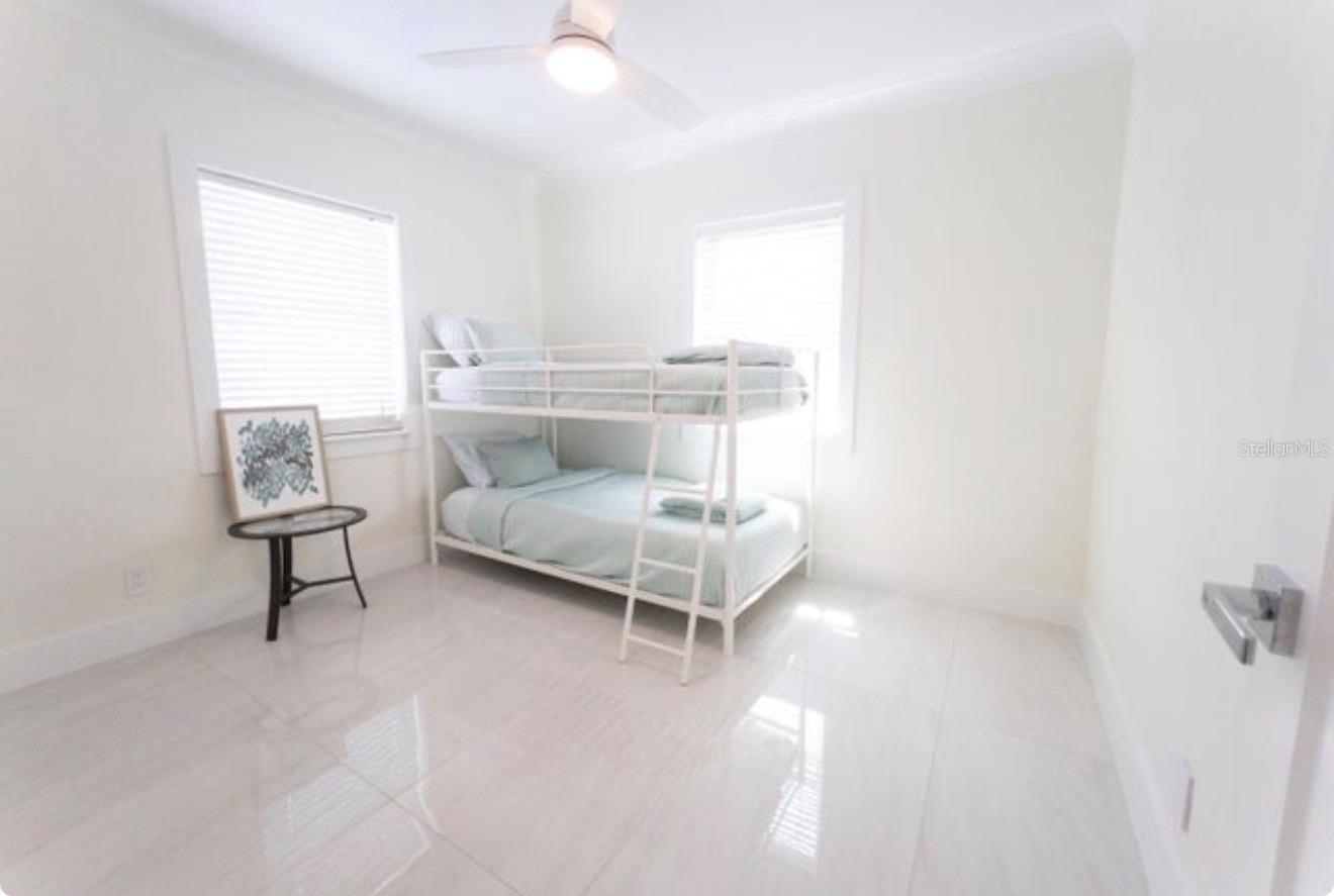 887 W PERRY ST, LANTANA, FL, 33462