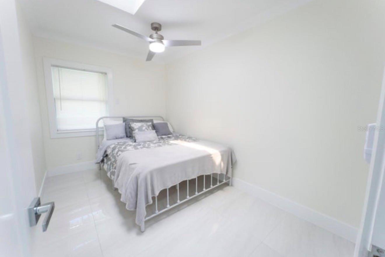 887 W PERRY ST, LANTANA, FL, 33462