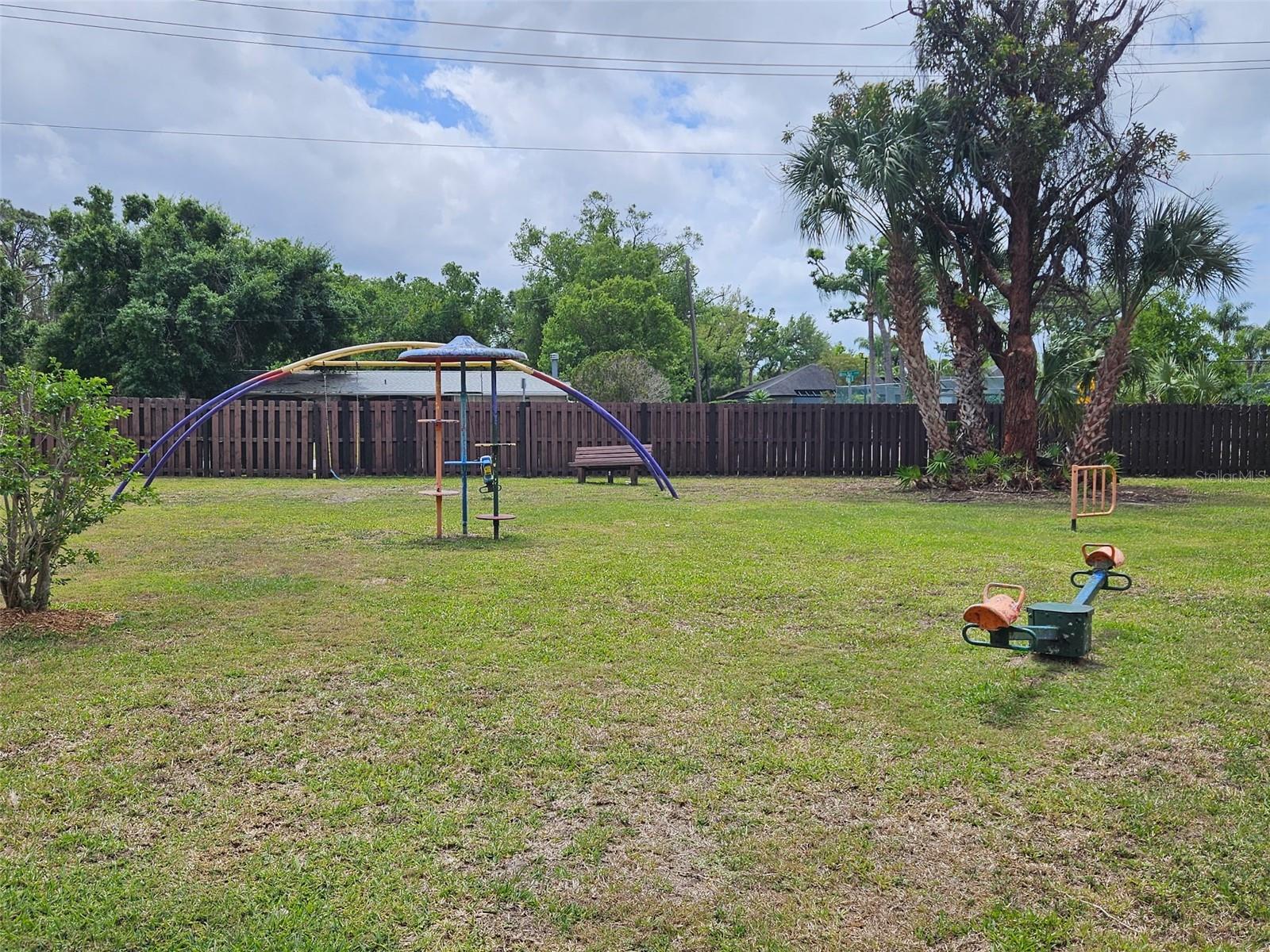 2724 HIDDEN LAKE BLVD #A, SARASOTA, FL, 34237
