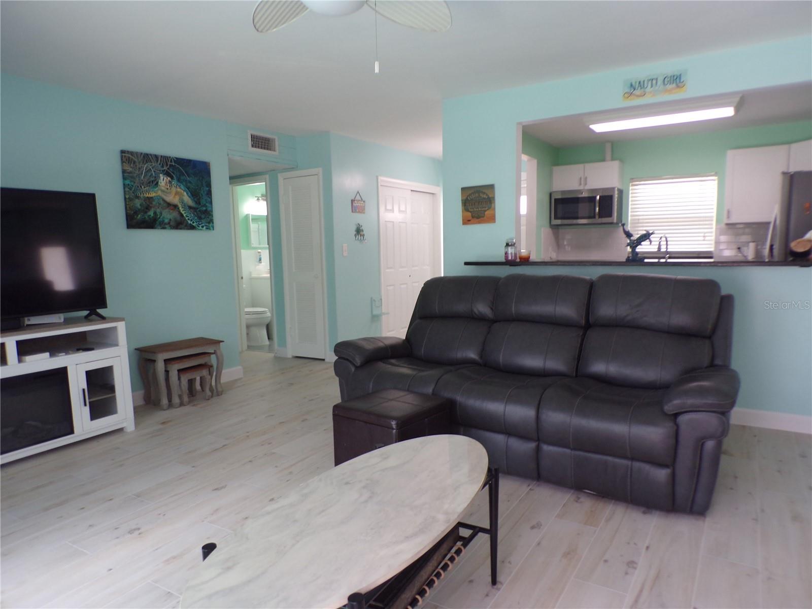 21088 EDGEWATER DR, PORT CHARLOTTE, FL, 33952