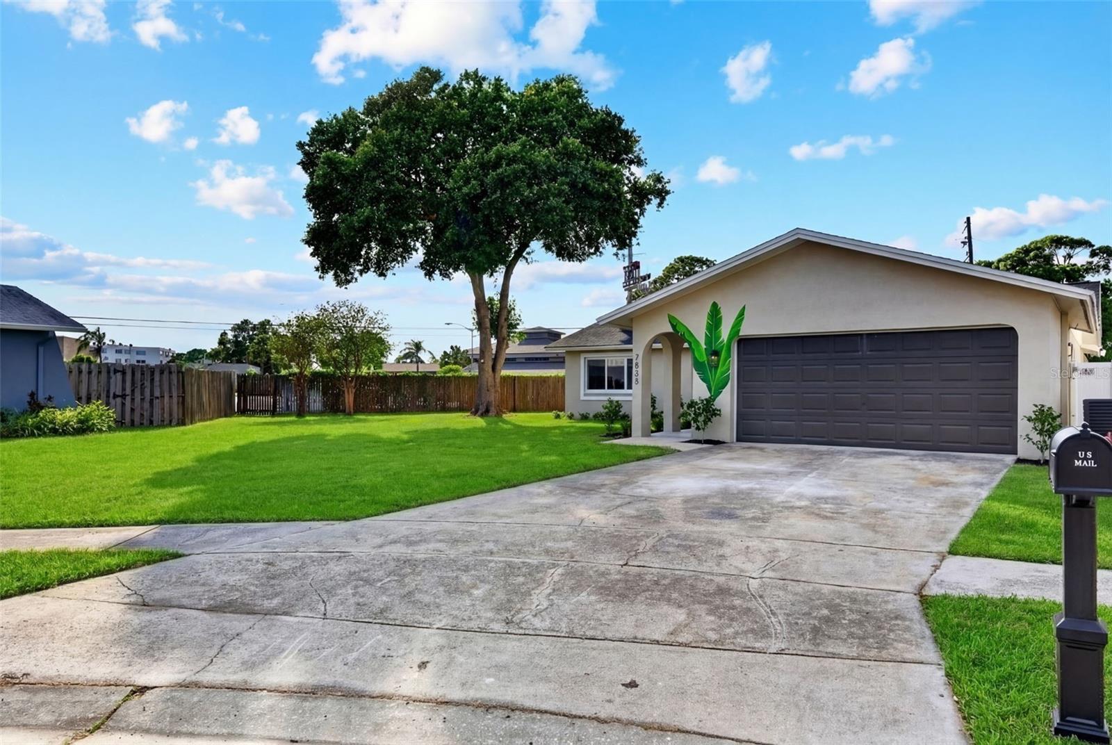 7833 BRISTOL CT, ST PETERSBURG, FL, 33709