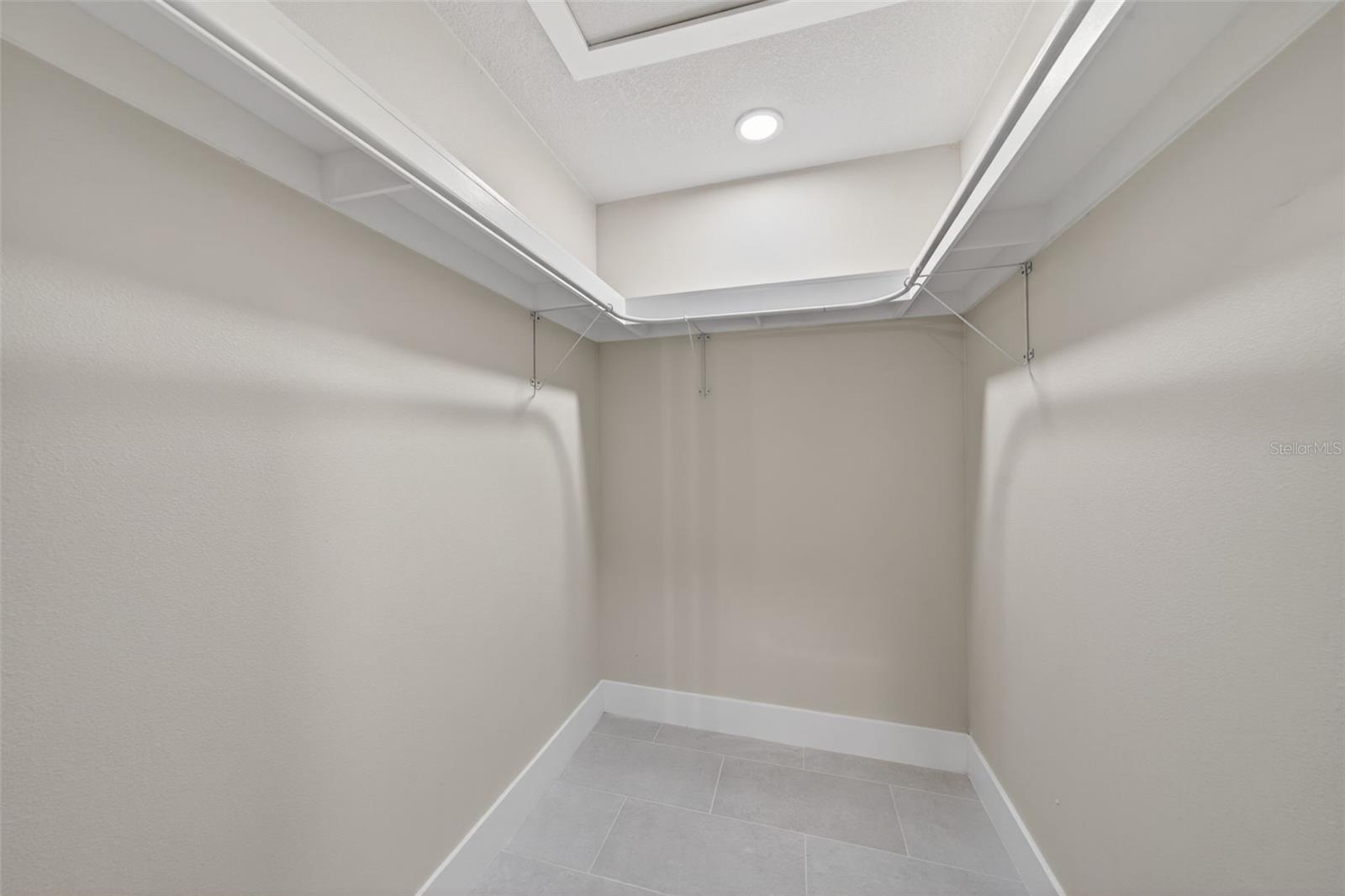 7833 BRISTOL CT, ST PETERSBURG, FL, 33709