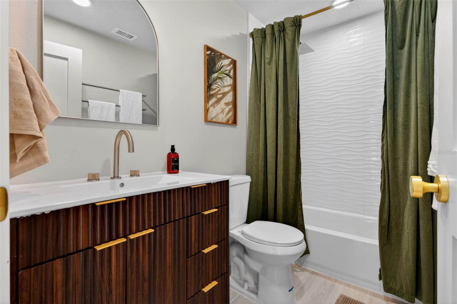 7833 BRISTOL CT, ST PETERSBURG, FL, 33709