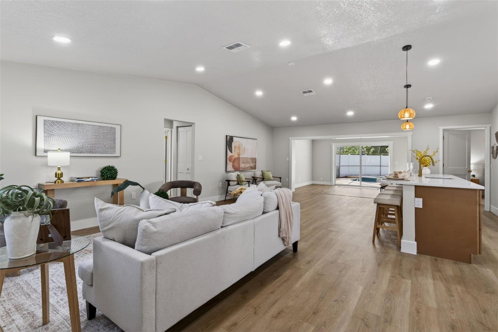 7833 BRISTOL CT, ST PETERSBURG, FL, 33709