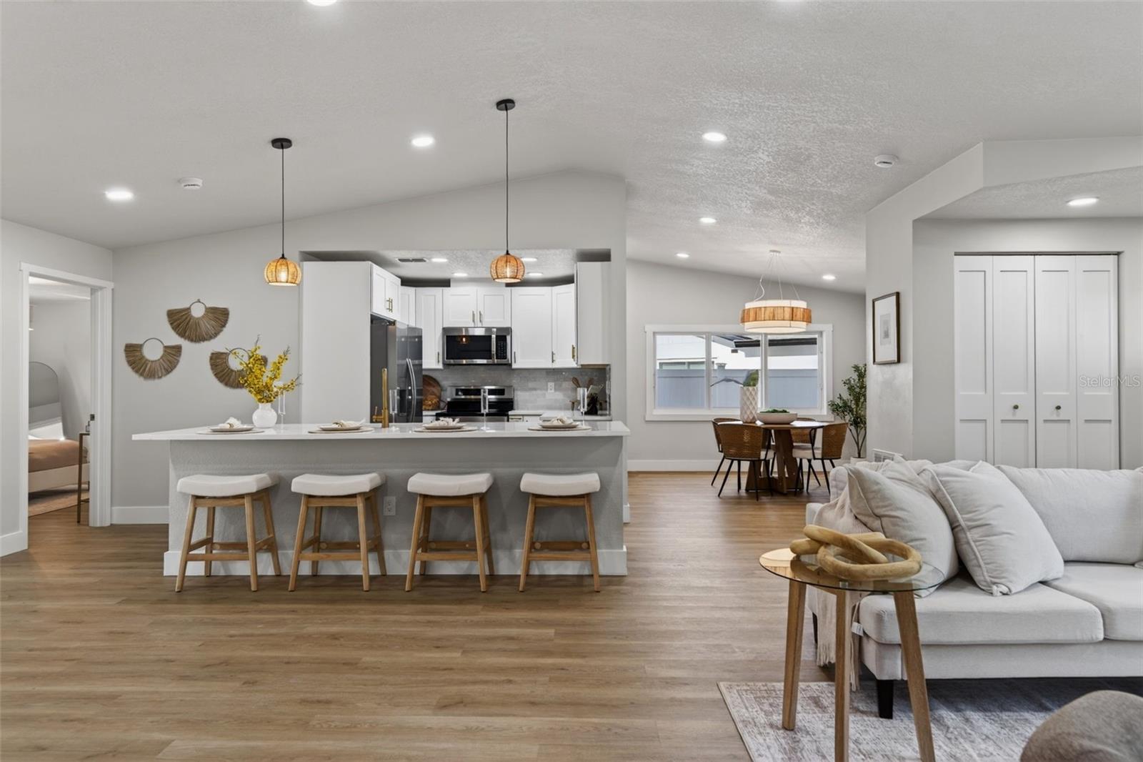 7833 BRISTOL CT, ST PETERSBURG, FL, 33709