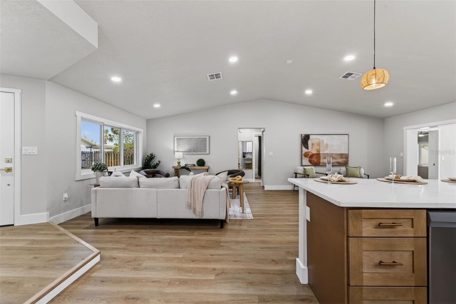 7833 BRISTOL CT, ST PETERSBURG, FL, 33709