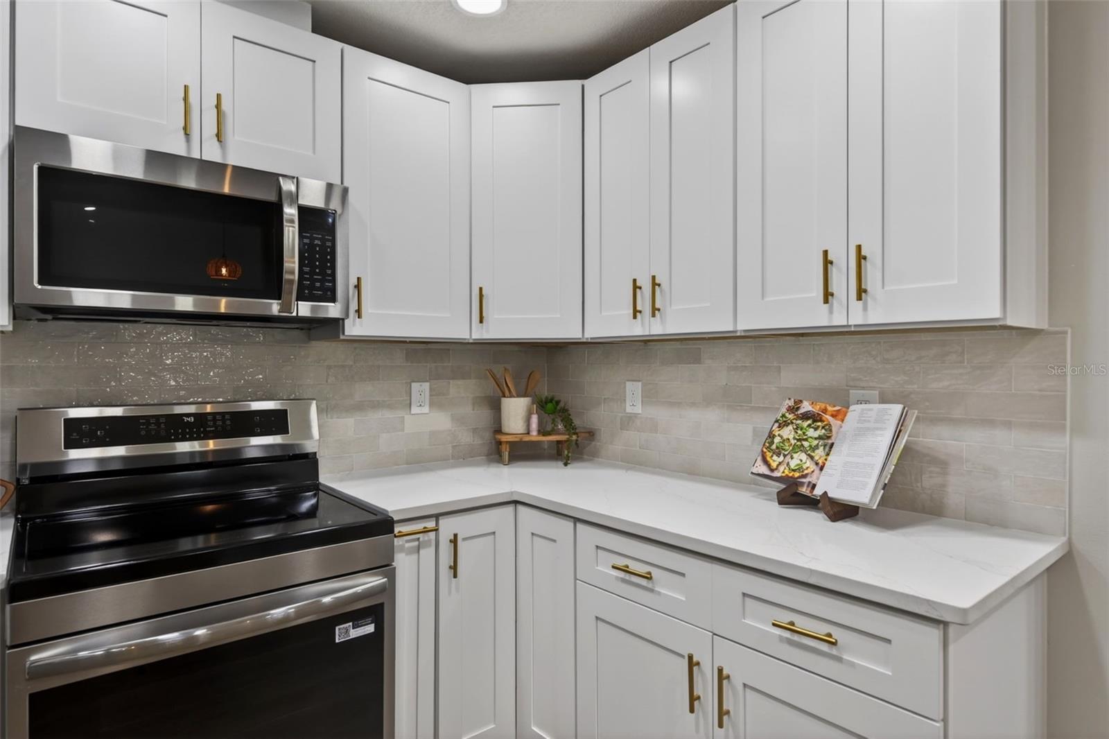 7833 BRISTOL CT, ST PETERSBURG, FL, 33709