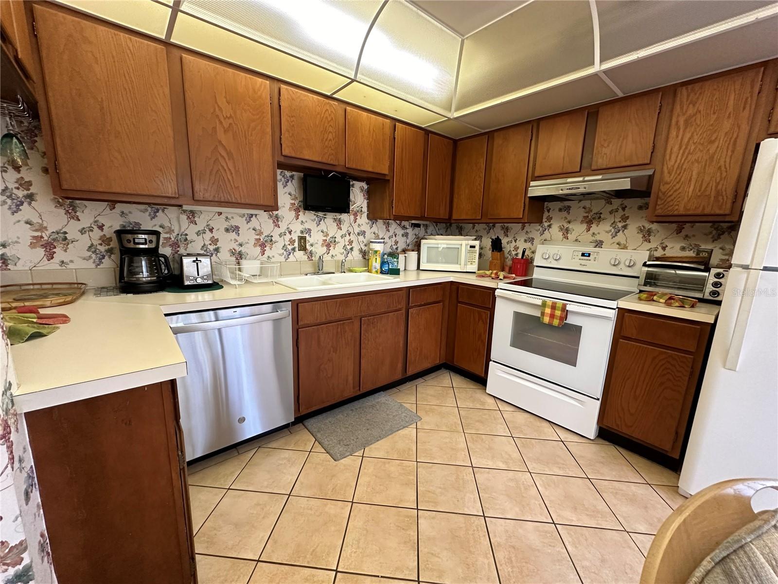 1647 BROOKHOUSE CT #246, SARASOTA, FL, 34231