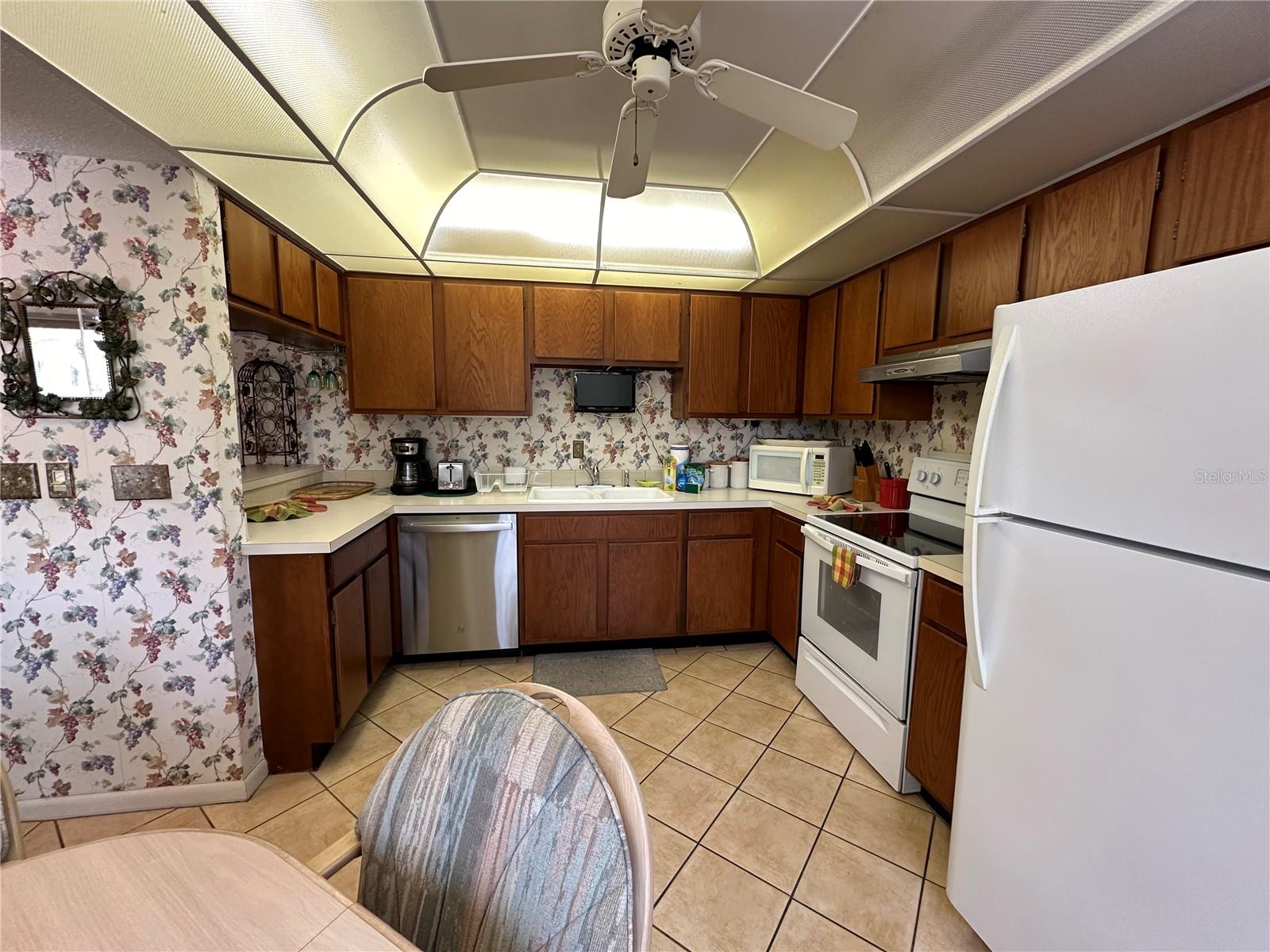 1647 BROOKHOUSE CT #246, SARASOTA, FL, 34231