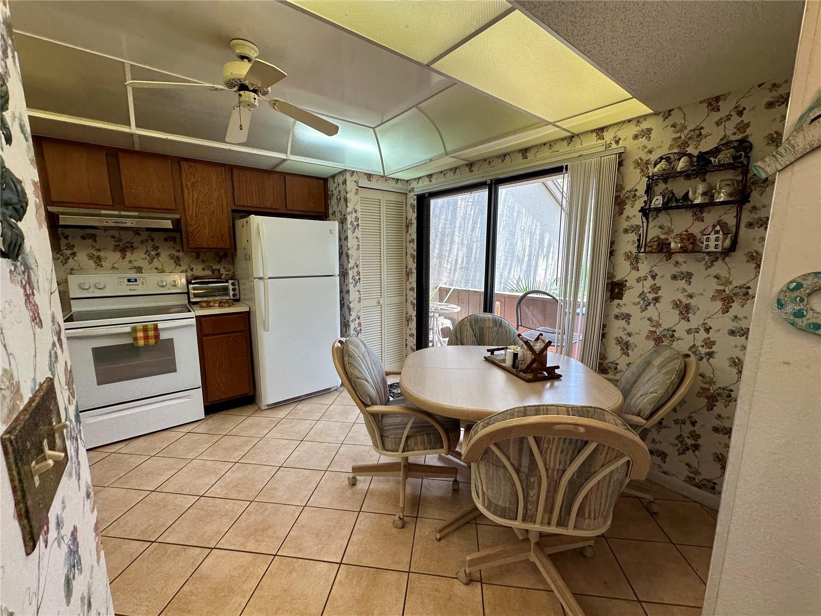 1647 BROOKHOUSE CT #246, SARASOTA, FL, 34231