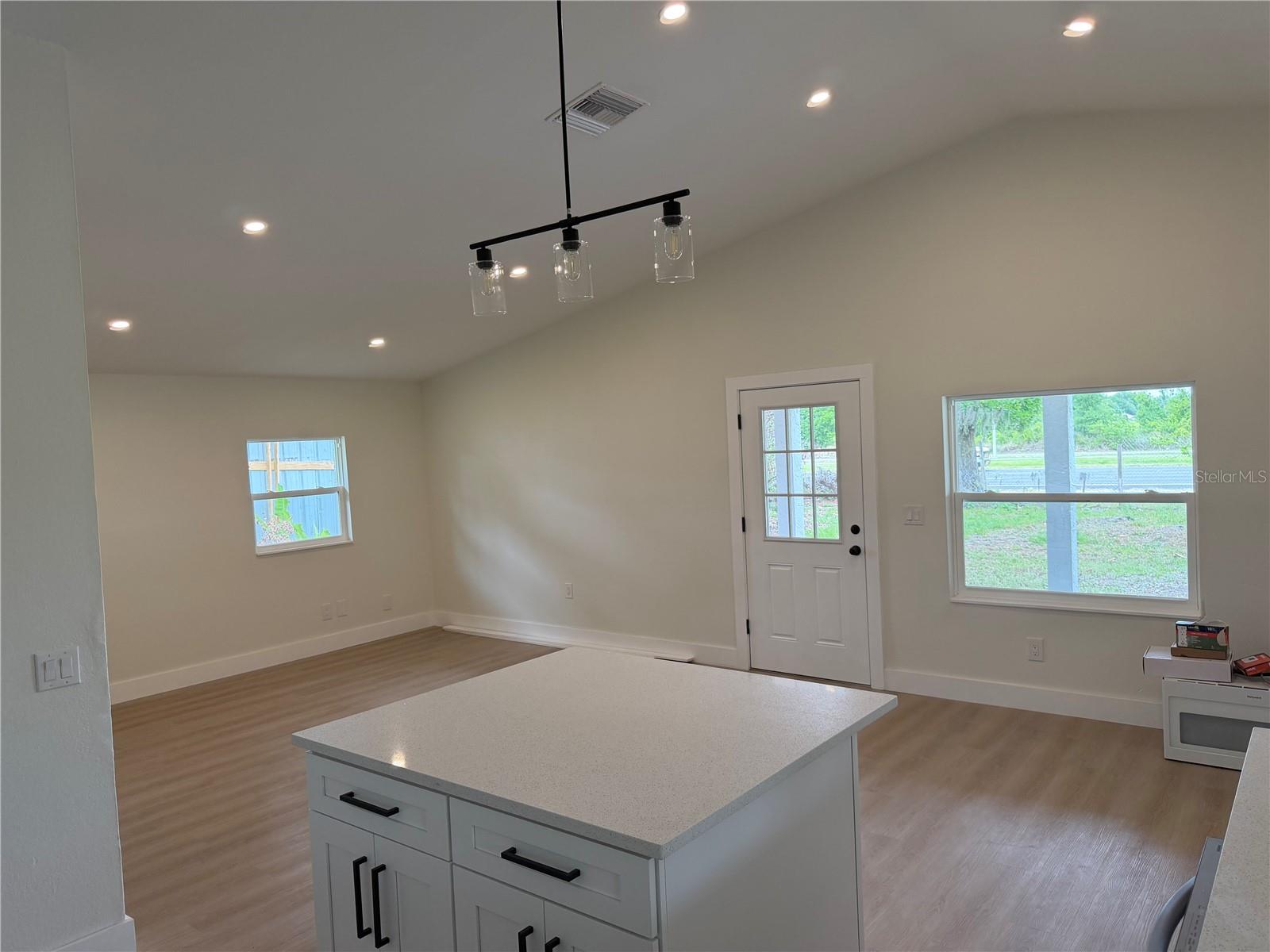17936 STATE ROAD 52, LAND O LAKES, FL, 34638