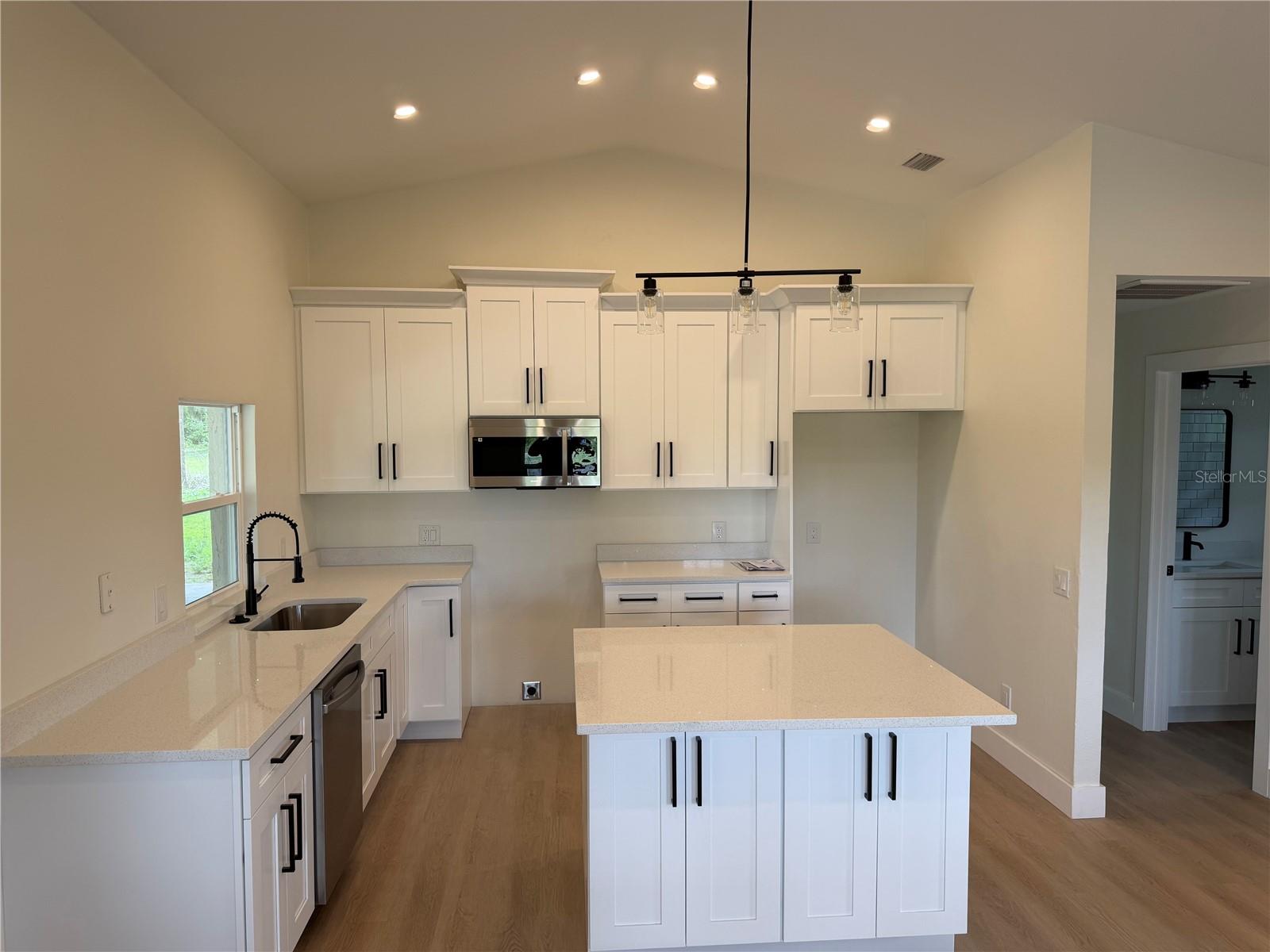 17936 STATE ROAD 52, LAND O LAKES, FL, 34638