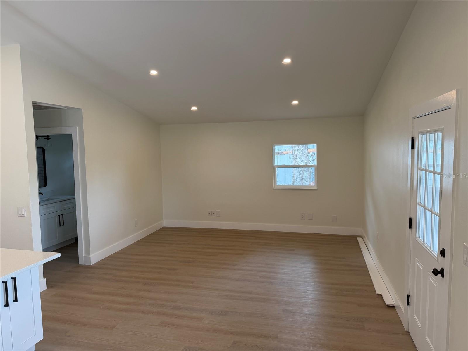17936 STATE ROAD 52, LAND O LAKES, FL, 34638