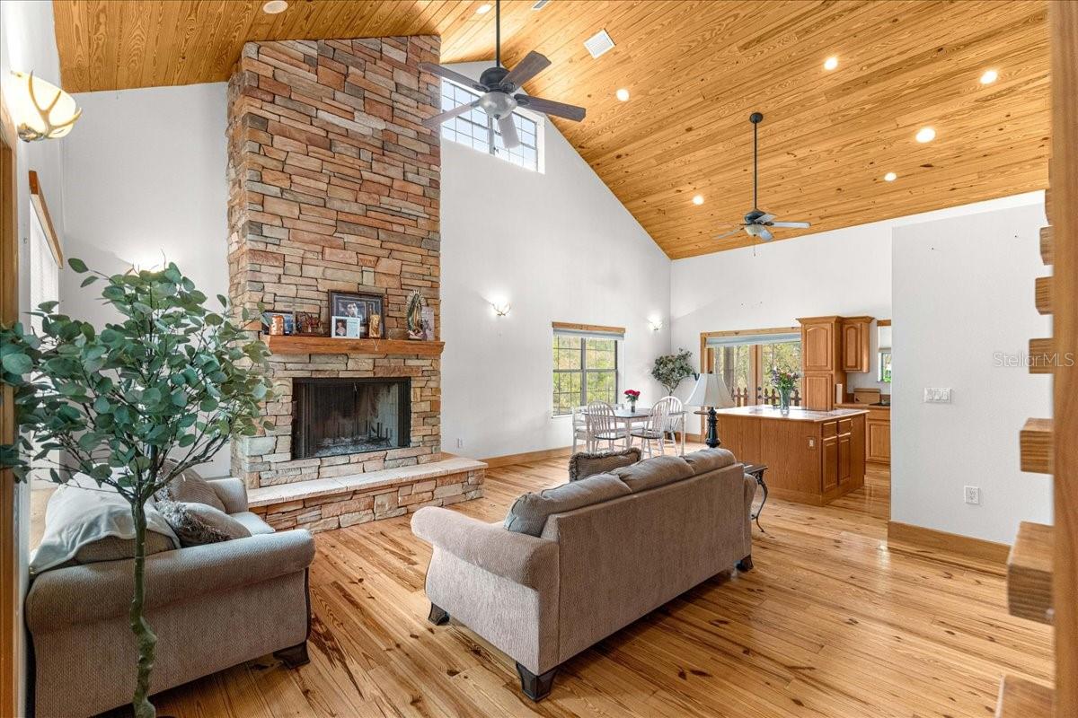 2271 SE 147TH AVE, MORRISTON, FL, 32668