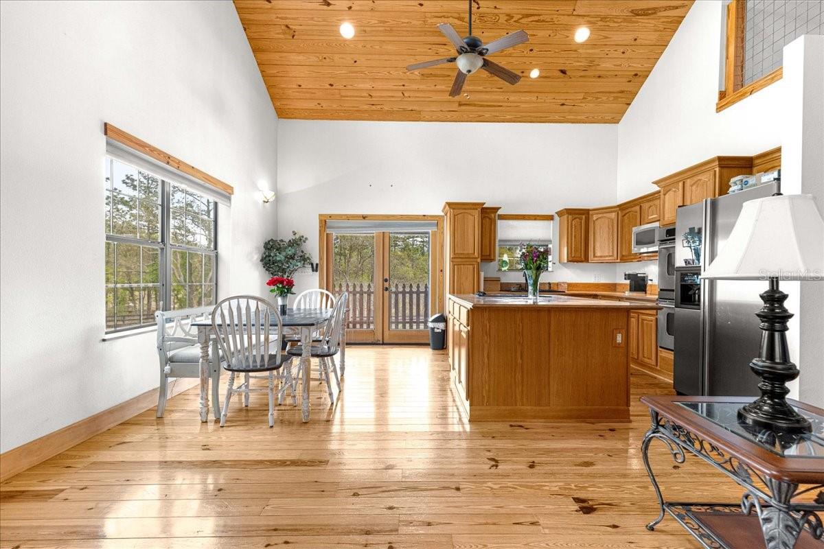 2271 SE 147TH AVE, MORRISTON, FL, 32668