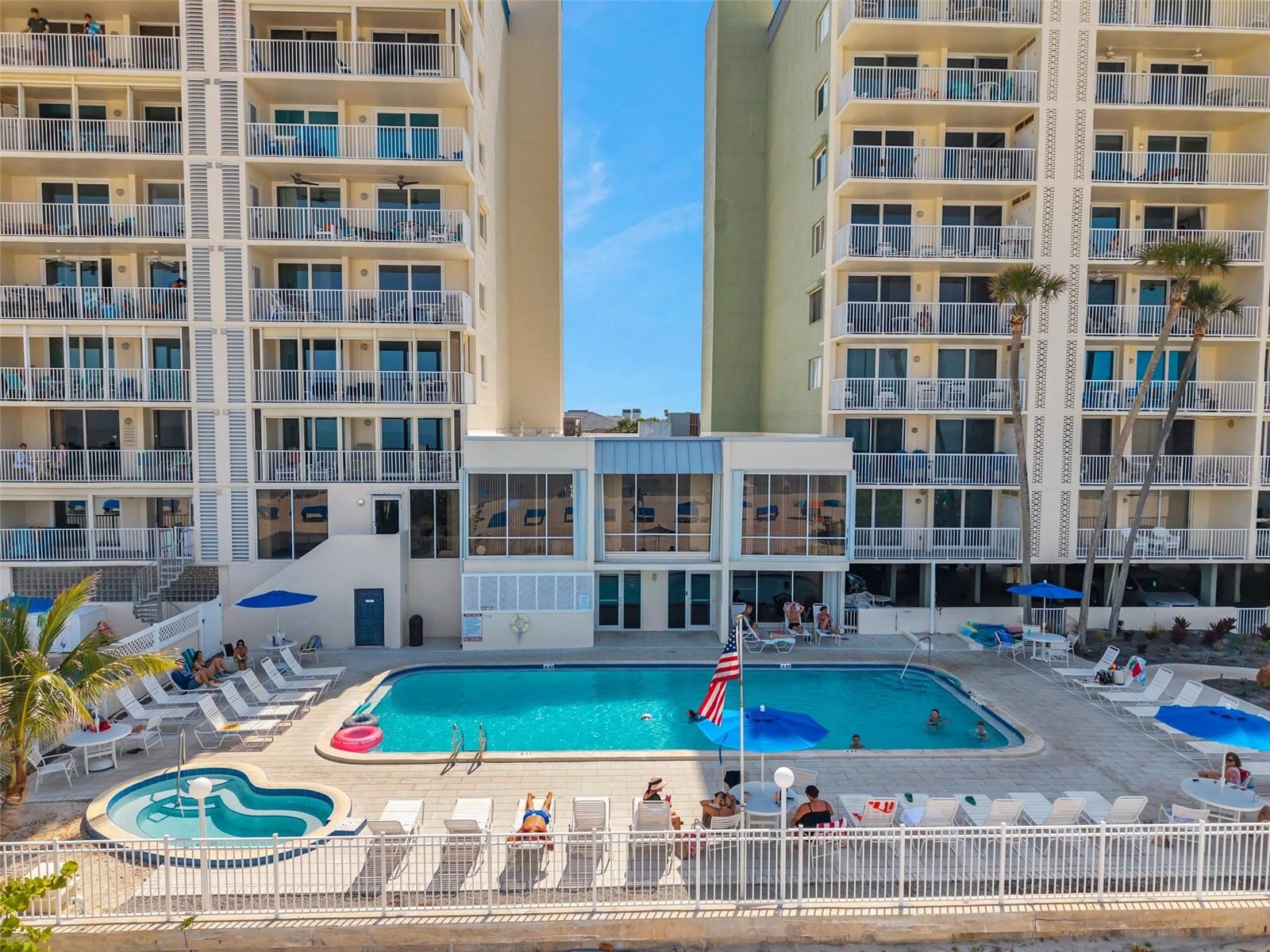 20000 GULF BLVD #305, INDIAN SHORES, FL, 33785