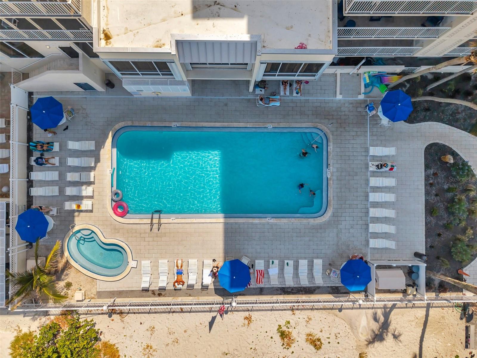 20000 GULF BLVD #305, INDIAN SHORES, FL, 33785