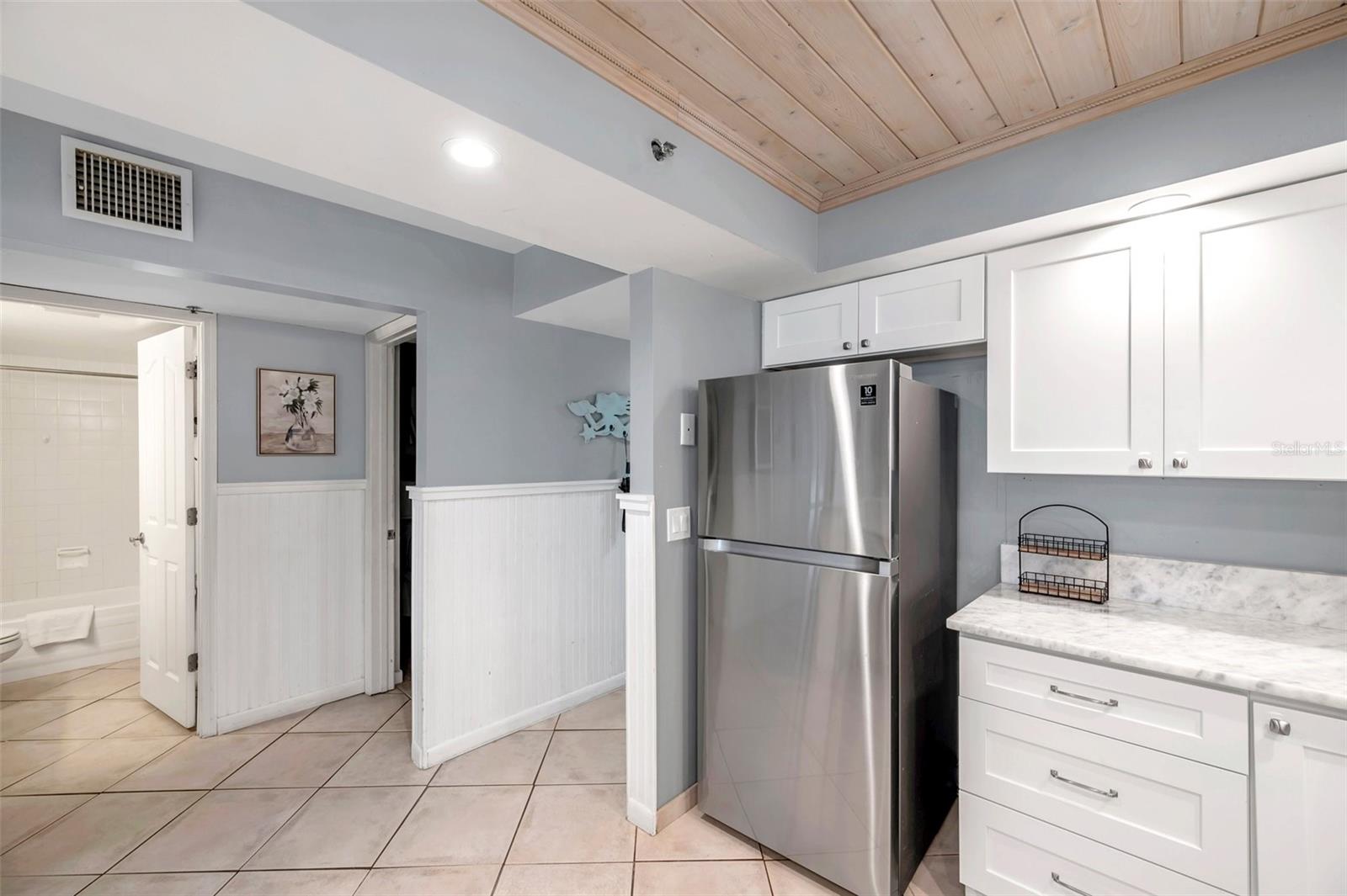 20000 GULF BLVD #305, INDIAN SHORES, FL, 33785