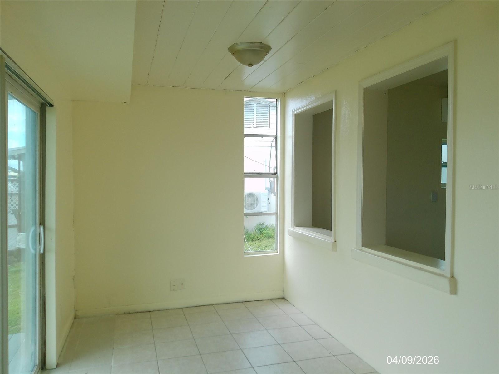 1111 CYPRESS GARDENS BLVD SE #12, WINTER HAVEN, FL, 33880