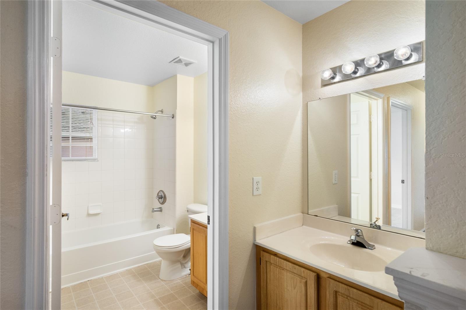 4009 VENETIAN BAY DR #102, KISSIMMEE, FL, 34741