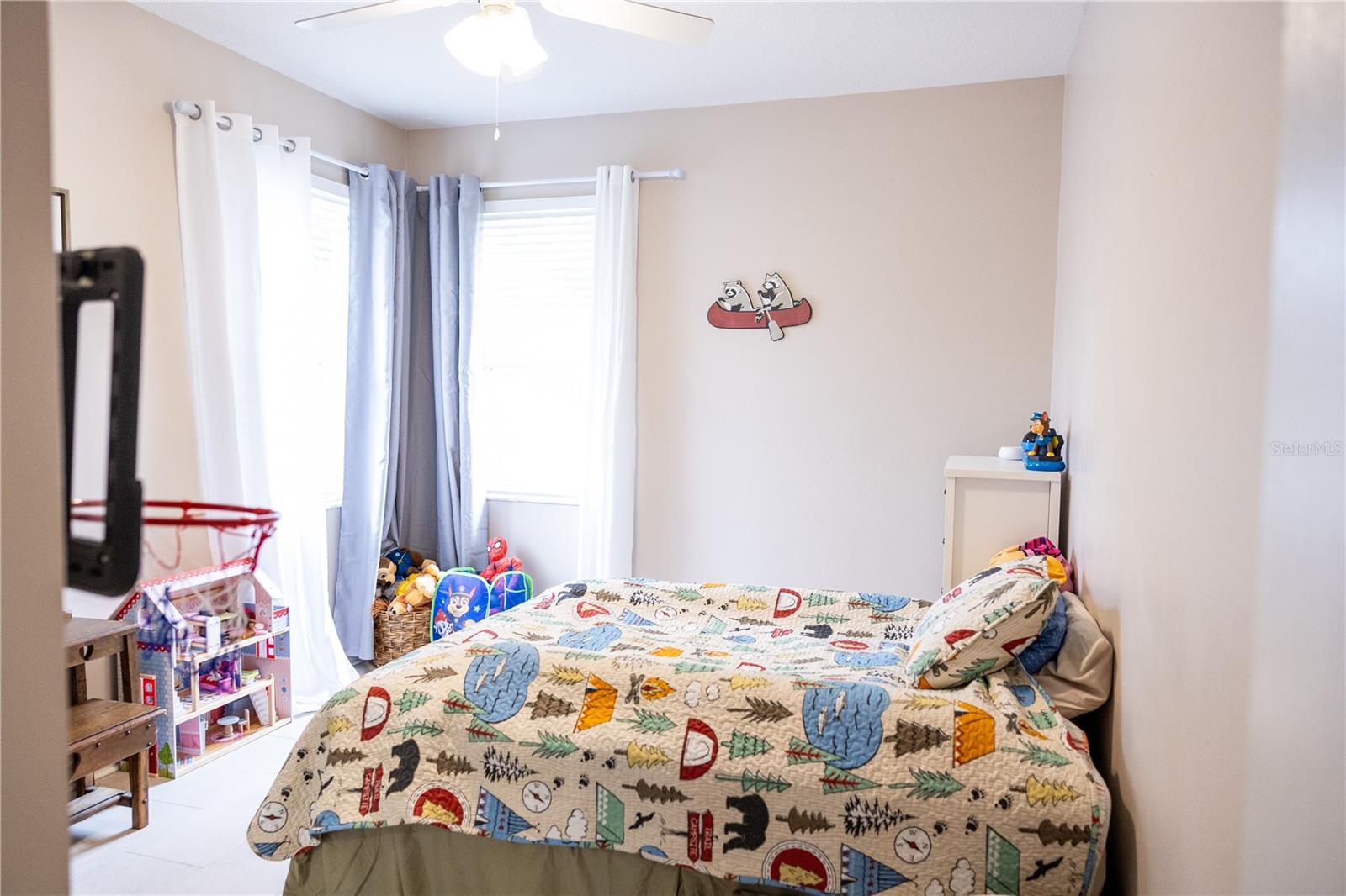 6305 S QUEENSWAY DR, TEMPLE TERRACE, FL, 33617